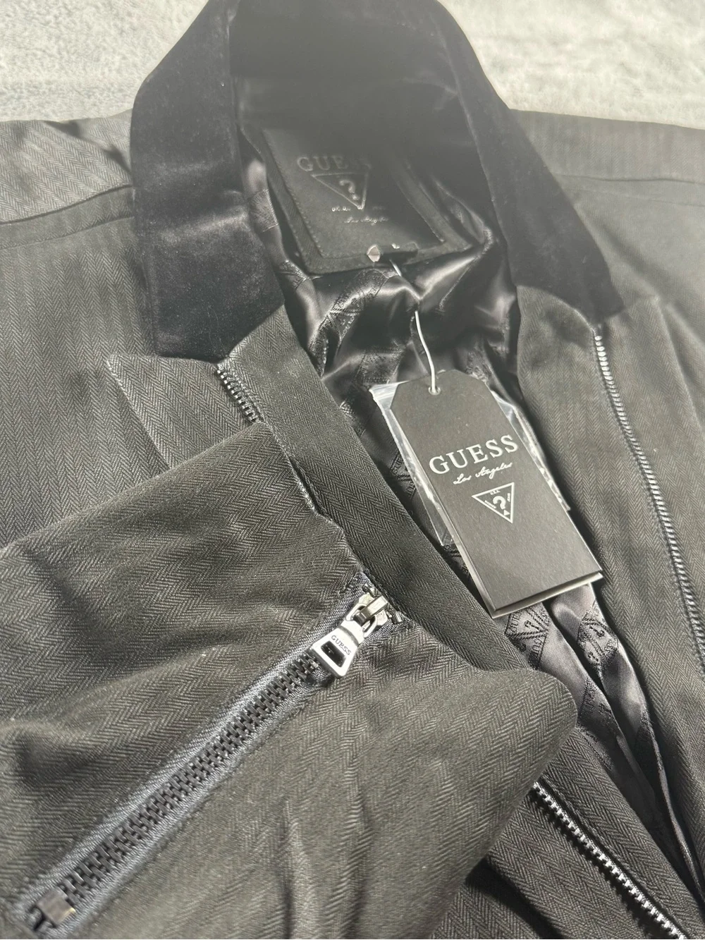 NWT M24N02W34K0 Guess Felton Herringbone Blazer Phantom Black Size L